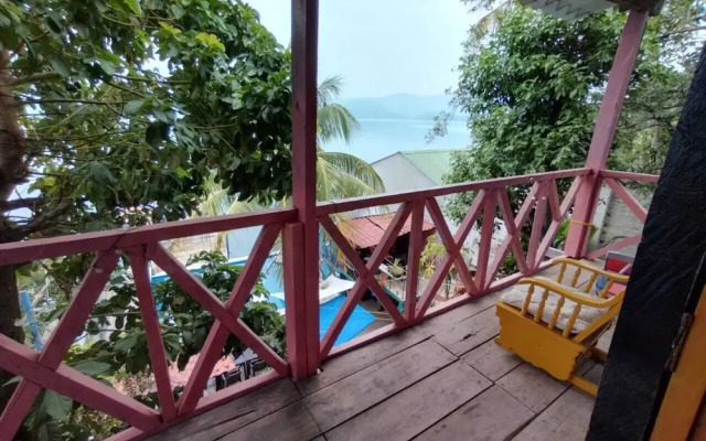 Hostal y Restaurante Tiki Island