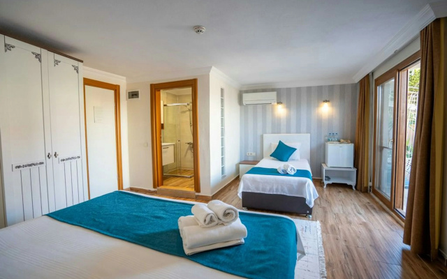 Cunda Giritlioğlu Otel