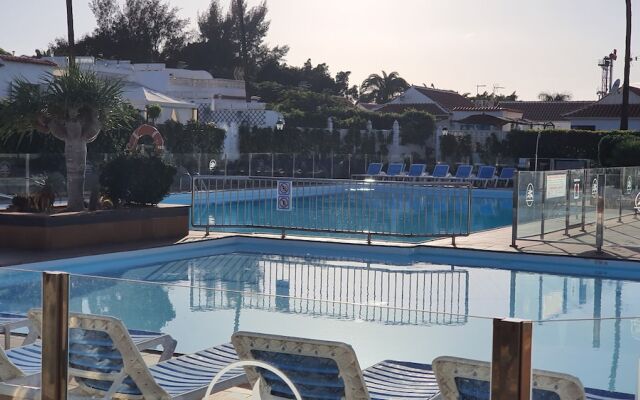 Nelidas Pri. Bungalow Pool & wifi free.