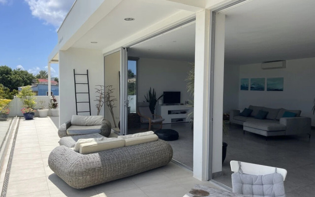 Luxury 4 bed Villa - Private Pool - Sleeps 8
