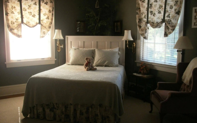 The Collins House Inn