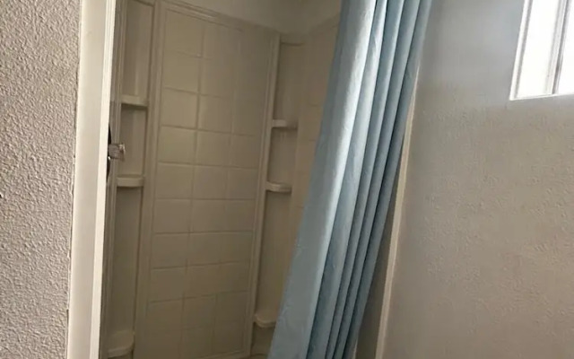 OYO Travelers Inn