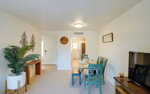 Phoenix Home: Golf, Hike, & Explore Downtown!