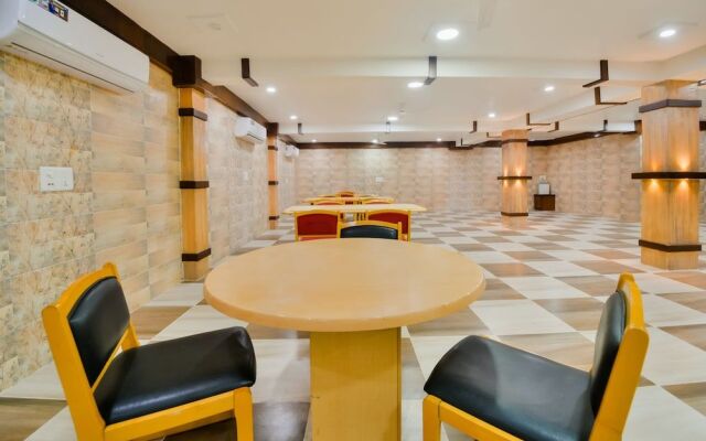 Capital O 39331 Hotel Retaj