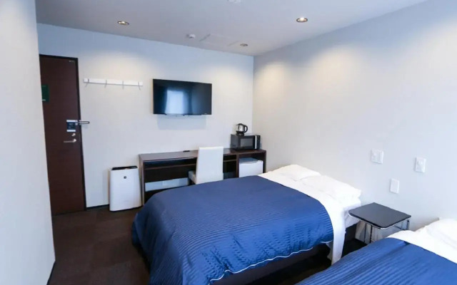 HOTEL LiVEMAX Yokohama Kannai Ekimae