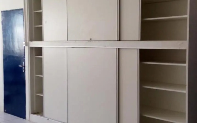 Mangue Oranje Hostel