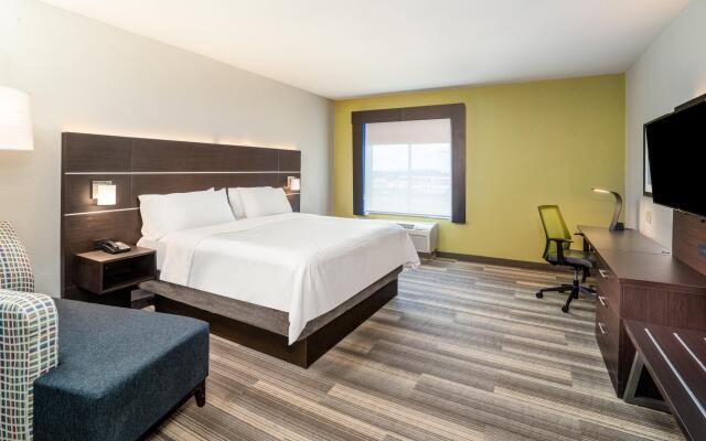 Holiday Inn Express and Suites Winona North, an IHG Hotel