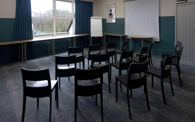 ibis Styles Chinon