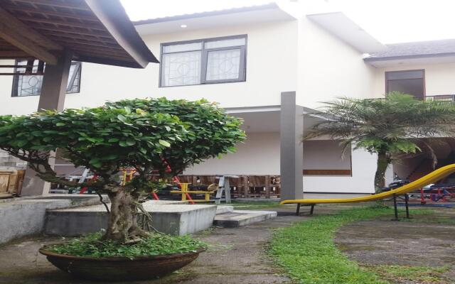 Saung Balibu Hotel