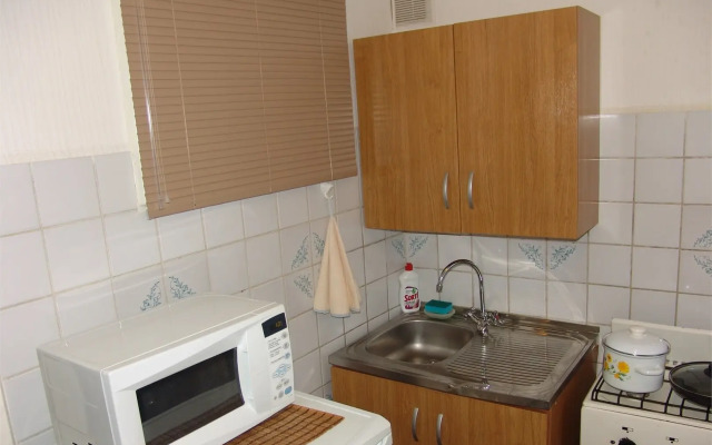 Апартаменты на Красном переулке, 8