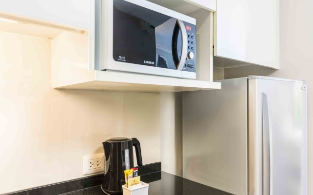 Отель Maitria Sukhumvit 18 Bangkok – A Chatrium Collection