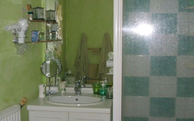 Stunning home in Chateaurenard w/ Outdoor swimming pool, WiFi and Outdoor swimming pool