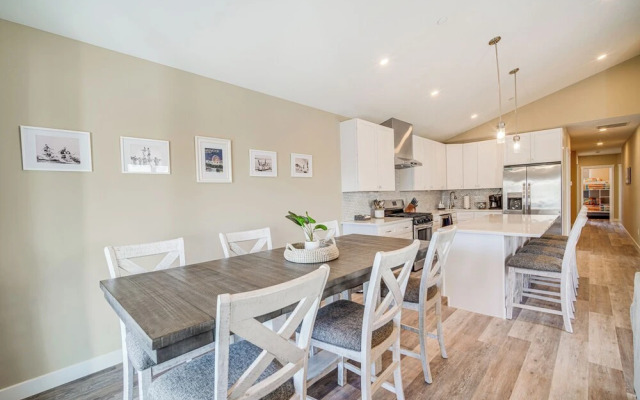 Wildwood Vacation Rental - Walk to the Beach!