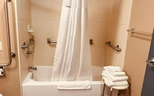 FairBridge Inn Express Nyack