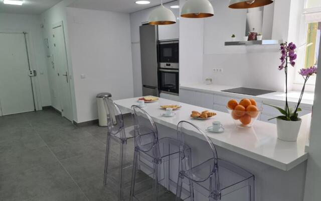 Modern 3 Bedroom Luxury Apartment in Torremolinos