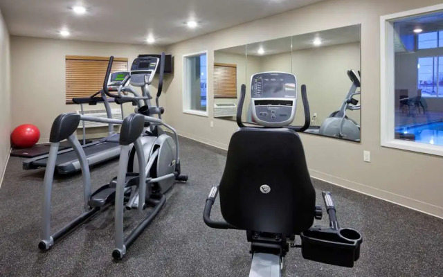Grandstay Hotel Suites Thief River Falls
