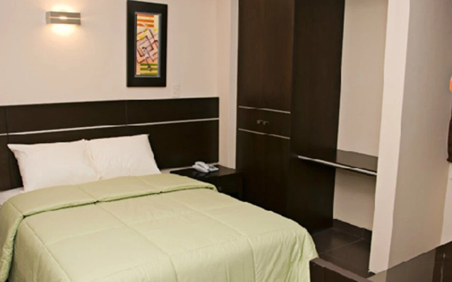 Flamante Hotel & Suite