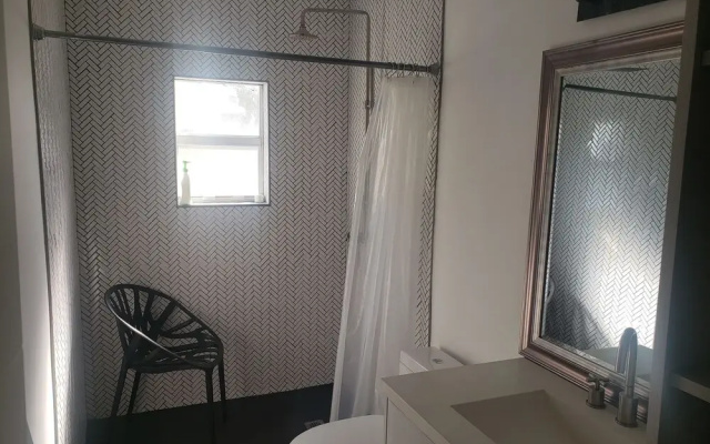 ARE-G Miami Lux Rental