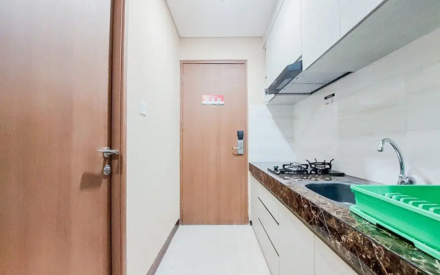 Cozy And Relaxing Studio Apartment B Residence
