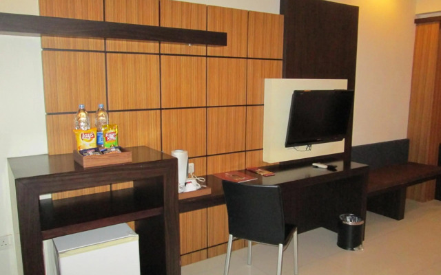 Hotel Kini