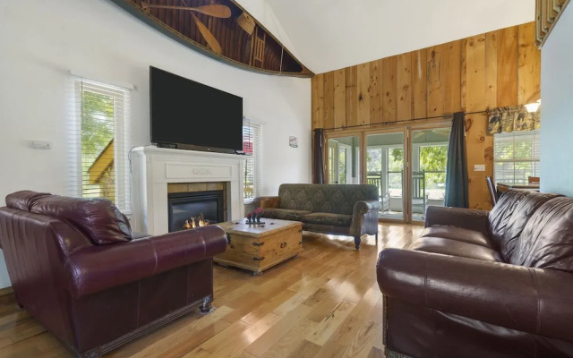 Bluff Cabin