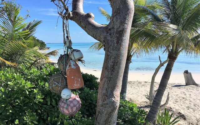 Green Turtle Cay by TechTravel
