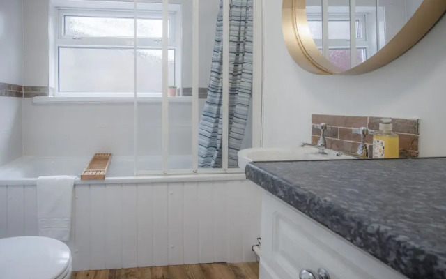 Langland Road - 1 Bedroom - Mumbles