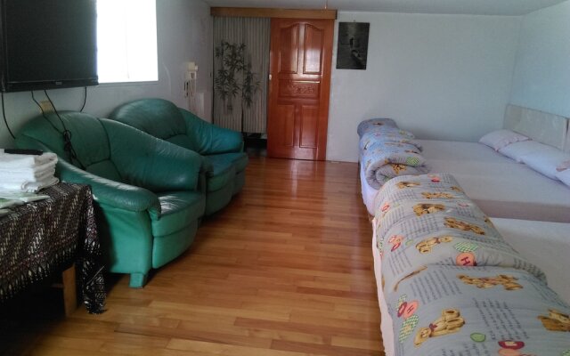 Coffee Street Homestay