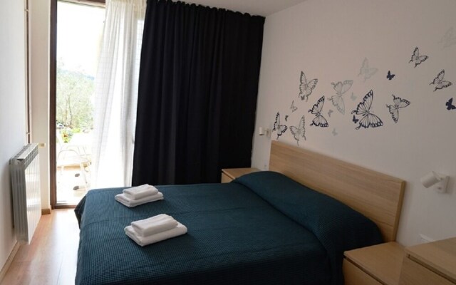 Forna - Free Parking - A1