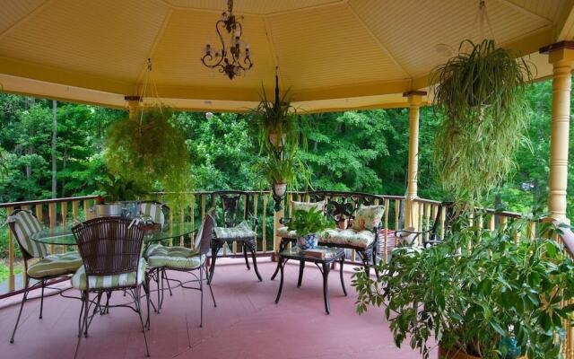 Fairlawn Inn