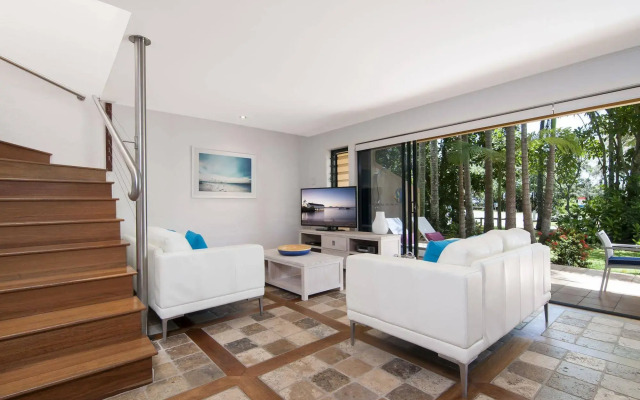 By The Sea Port Douglas