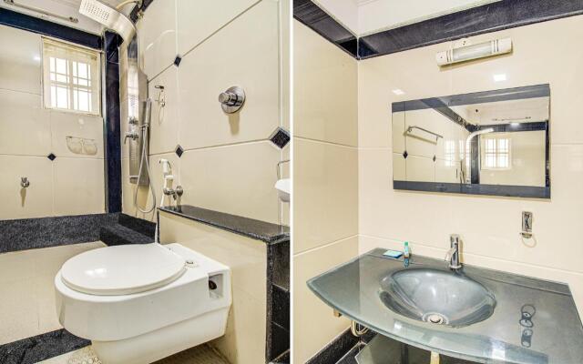 Fabhotel Emara Grand