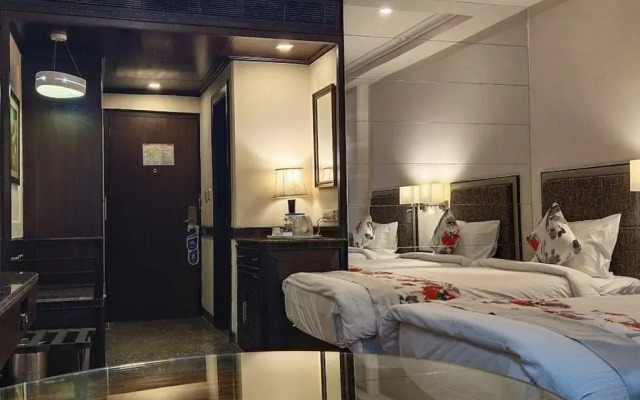 Fortune Inn Riviera Hotel