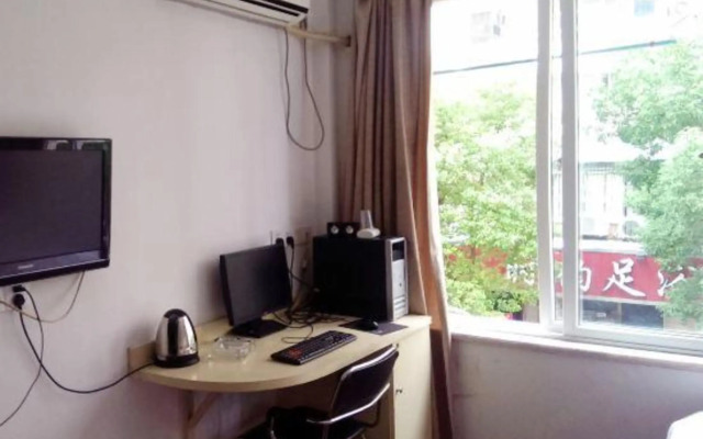 Yuanyuan Hostel