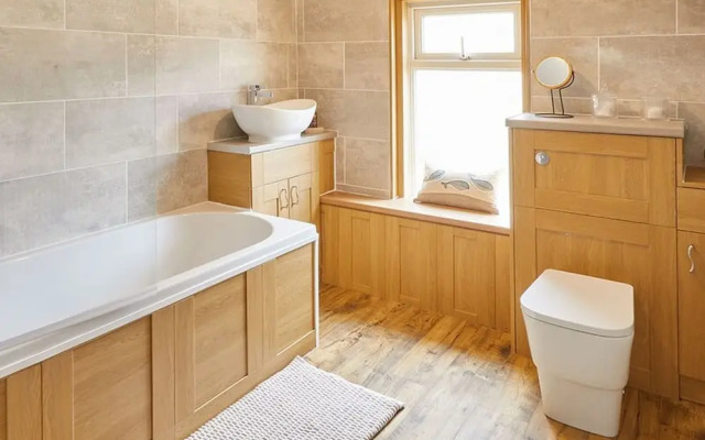 Host Stay Emerald Hideaway