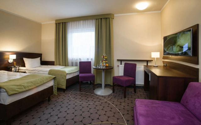 Hotel Travel