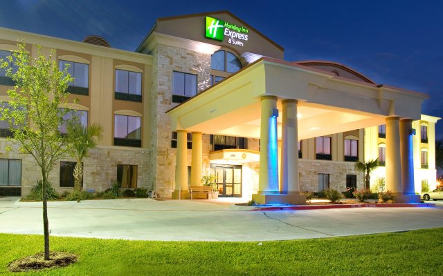 Holiday Inn Express Suites Beeville, an IHG Hotel