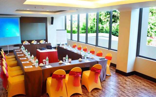 Kyriad Bumiminang Hotel