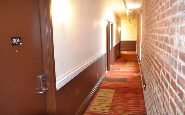 Inn on Folsom