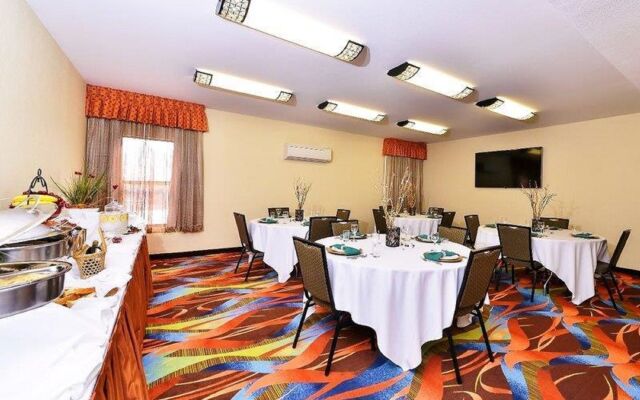 Best Western Plus Fresno Airport Hotel