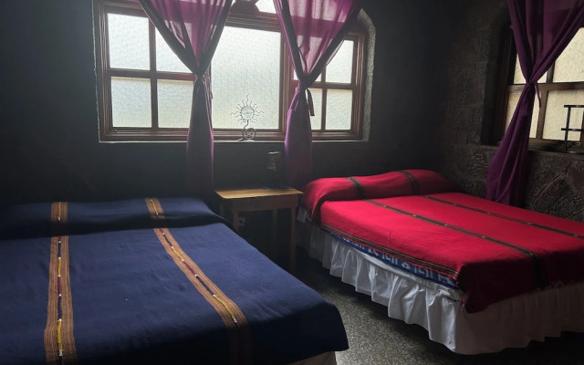 Casa Qatzij - Guest House