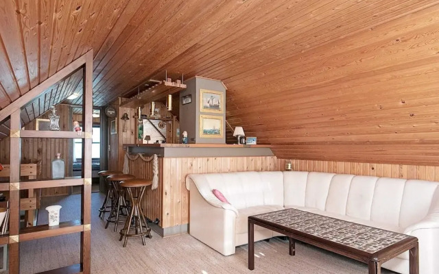 6 Person Holiday Home in Blavand