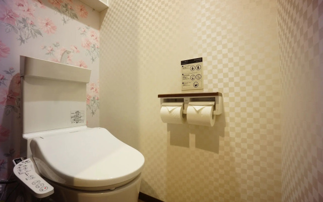 Rona Hotel