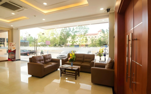 Blitz Hotel Batam Centre