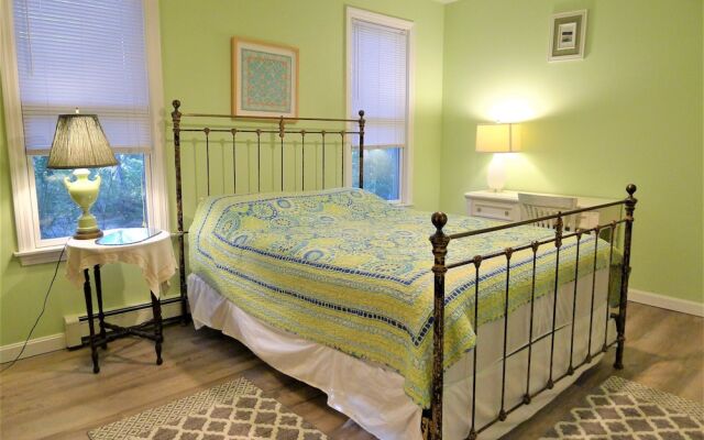 300 Gross Hill - 3 Bedroom House