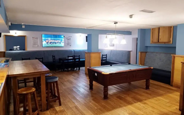 Harry's Hotel, Bar & Bistro