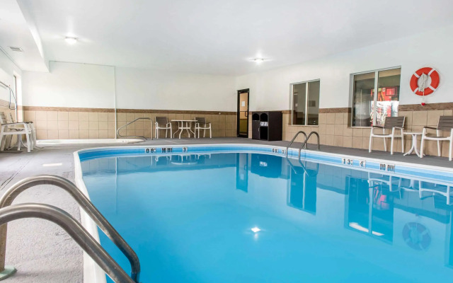Quality Inn & Suites Anderson I-69