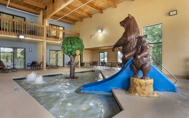 Comfort Inn & Suites Black River Falls I-94