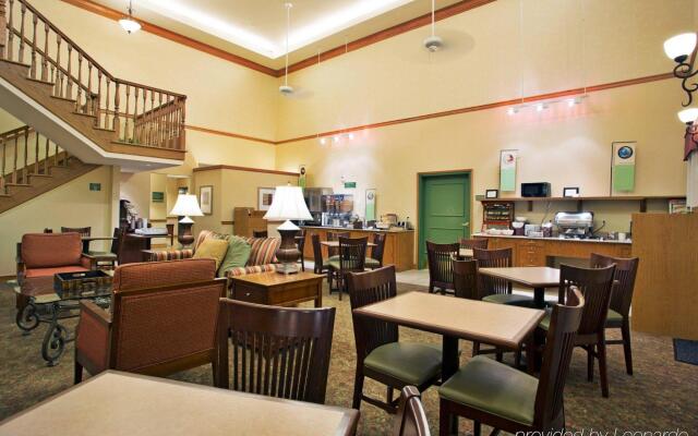 Country Inn & Suites by Radisson, Covington, LA