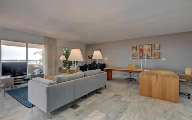 Apartment Boulevard 304